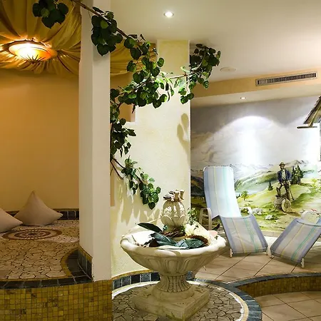 Idhof Hotel 4*
