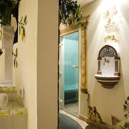Idhof Hotel