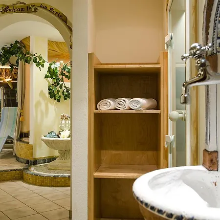 Hotel Idhof 4*