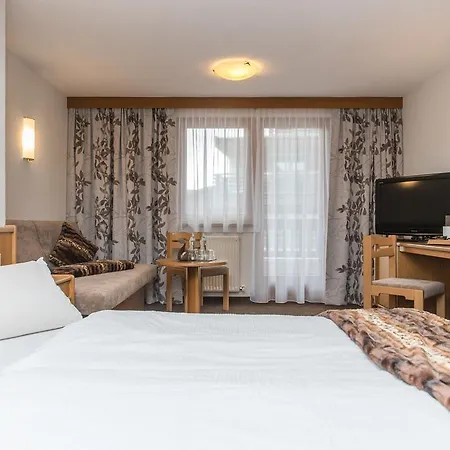 Idhof Hotel