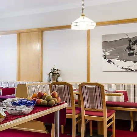 Hotel Idhof Ischgl