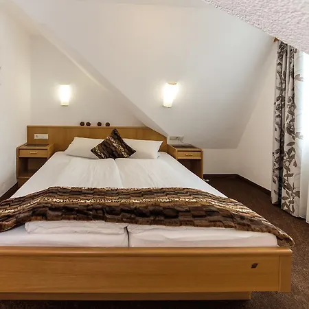 Hotel Idhof Ишгль